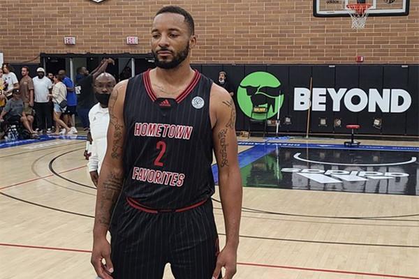 置于一个充 置于一个充