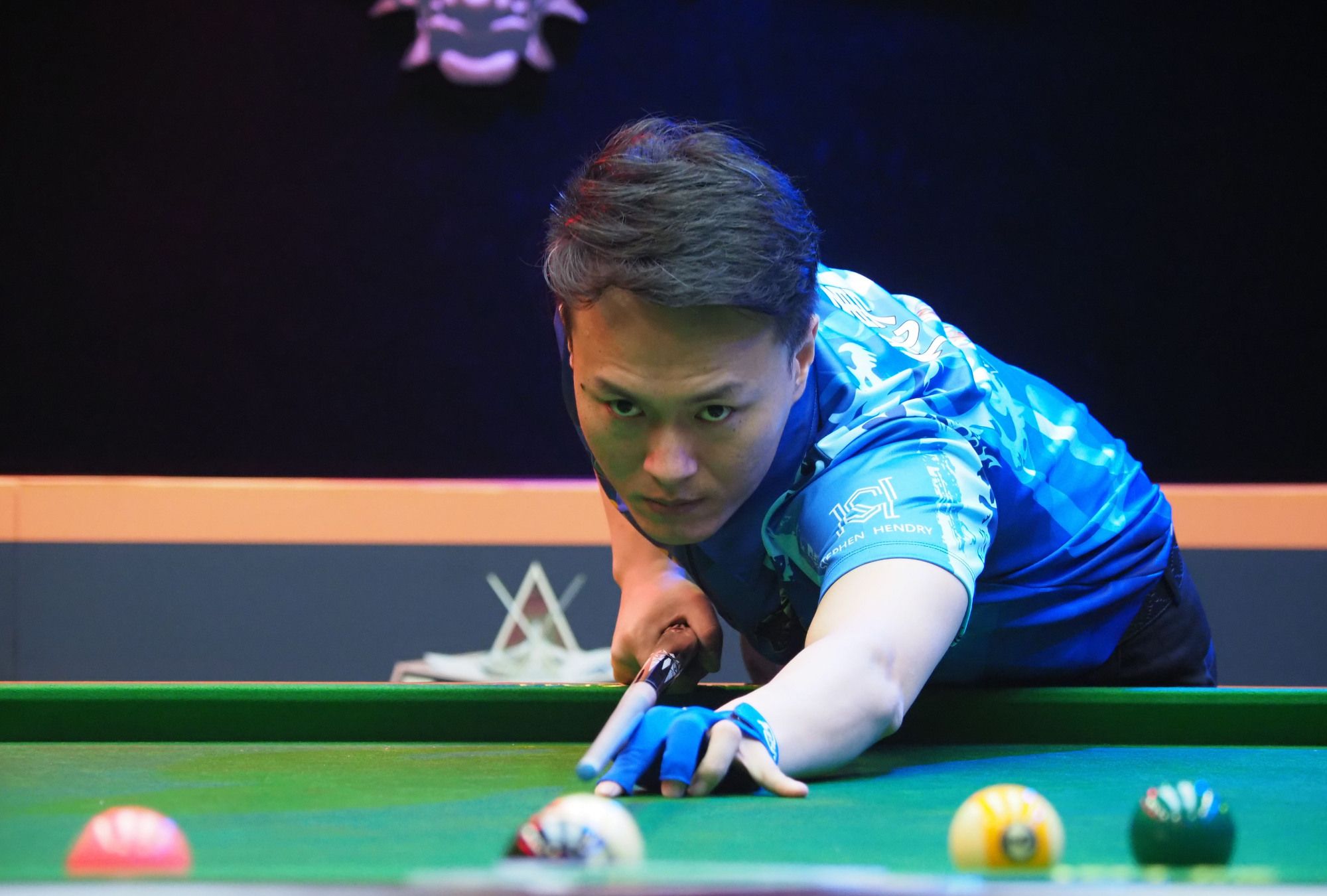 在第五场和 在第五场和