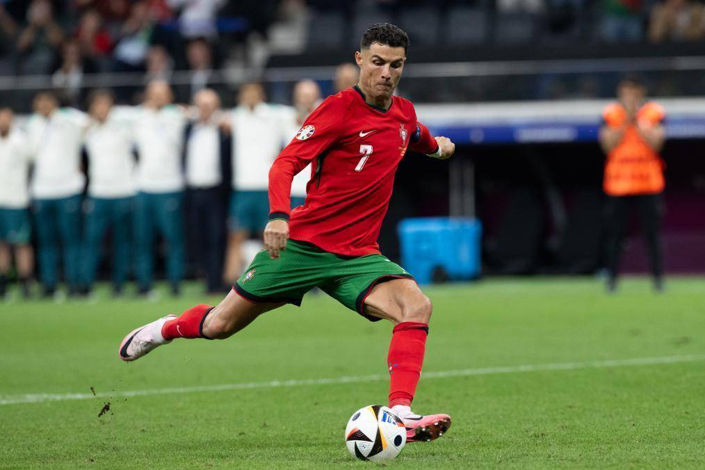 与詹姆斯恩 与詹姆斯恩