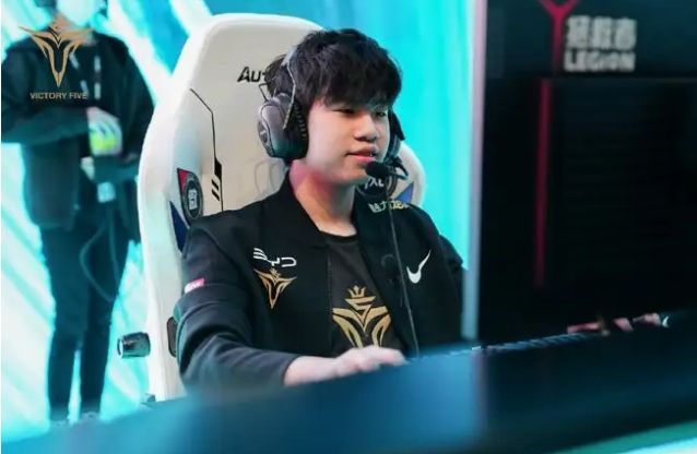 在欧冠对阵 在欧冠对阵